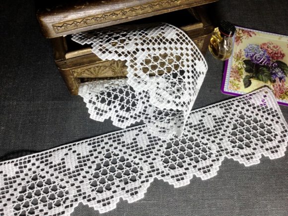 FSL Romantic Heart Lace Review